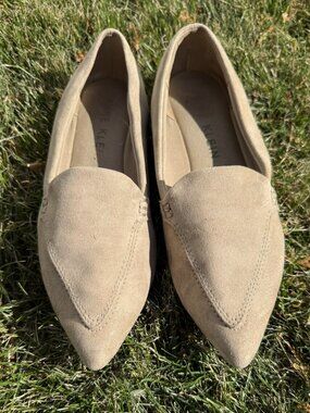 Anne Klein iflex Pointed Toe Loafer Flats Women’s 6.5 Taupe Faux Suede